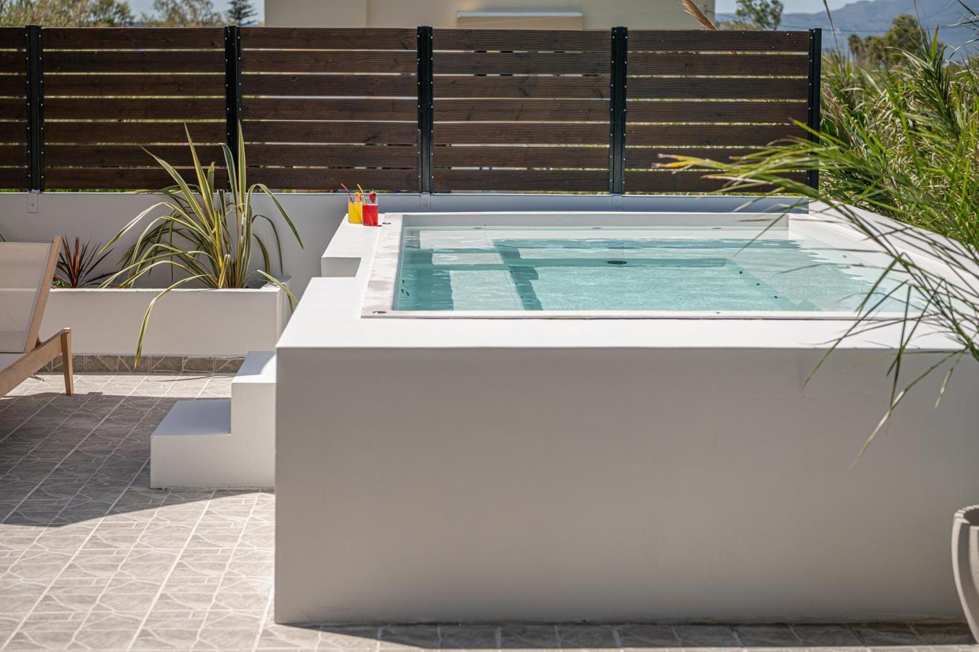 Sol Luxury Apartment - Close To The Beach With A Private Mini Pool Chania  Buitenkant foto